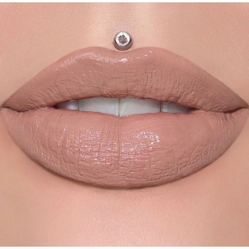 Jeffree Star Cosmetics  SUPREME GLOSS  Shade:  Blow My Candles RT20
